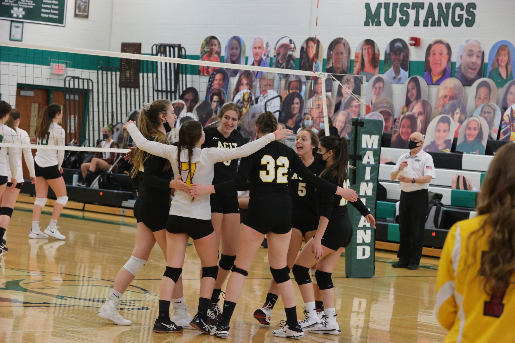 Mainland vs ACIT volleyball